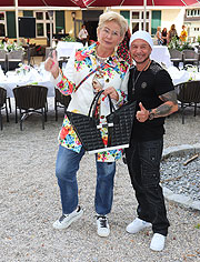 Claudia Effenberg, Taschen-Designer Jean Koute - Ladies Lunch in München zu Gunsten Tribute to Bambi im Restaurant Teatro Solln im Iberl (©Foto: Martin Schmitz)